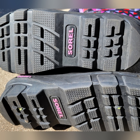Sorel snow boots - Picture 3 of 4